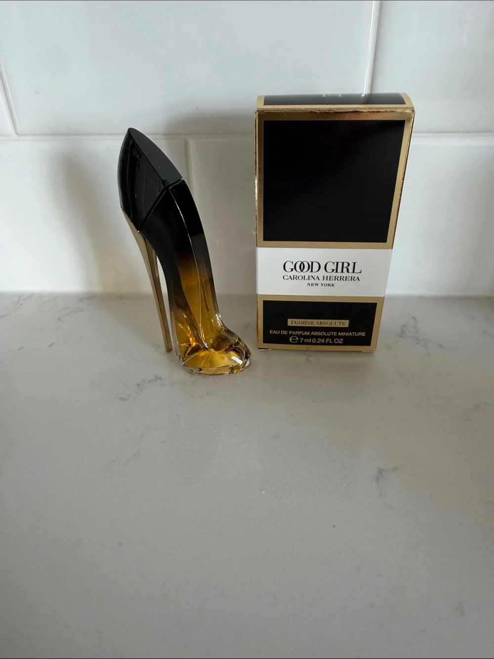 Carolina Herrera Good Girl Jasmine Absolute .24 oz collector Heel Bottle